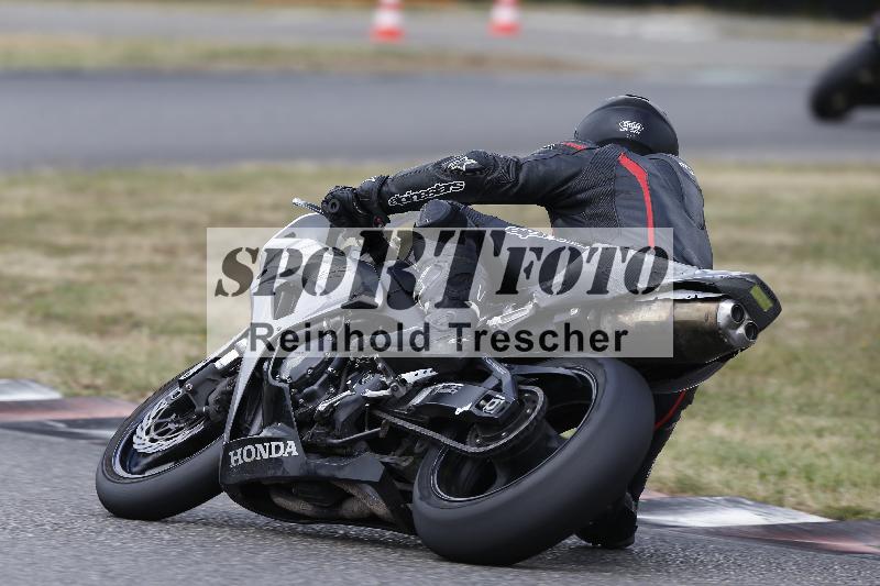 /32 07.07.2025 Plüss Moto Sport ADR/Freies Fahren/21